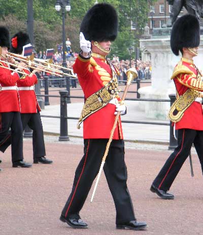 Cambio de guardia en Londres